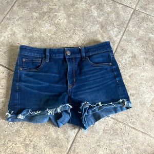 American Eagle Woman’s size 8 Jean shorts 360*super stretch